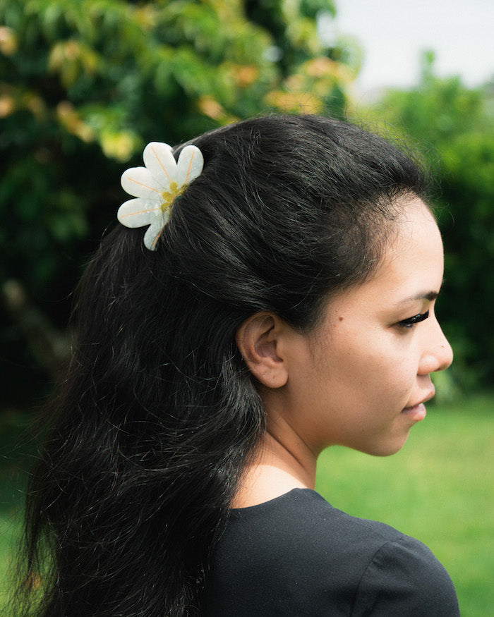 Naupaka Hair Claw | Medium